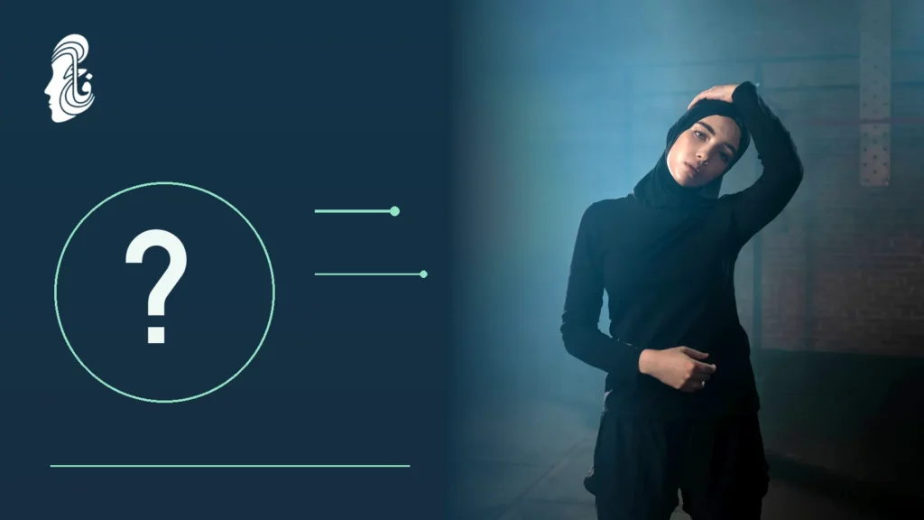 امرأة محجبة تؤدي تمديدًا جانبيًا للرقبة في تصميم توضيحي لمقال تمارين شد الرقبة والوجه وهل تغني عن الجراحة